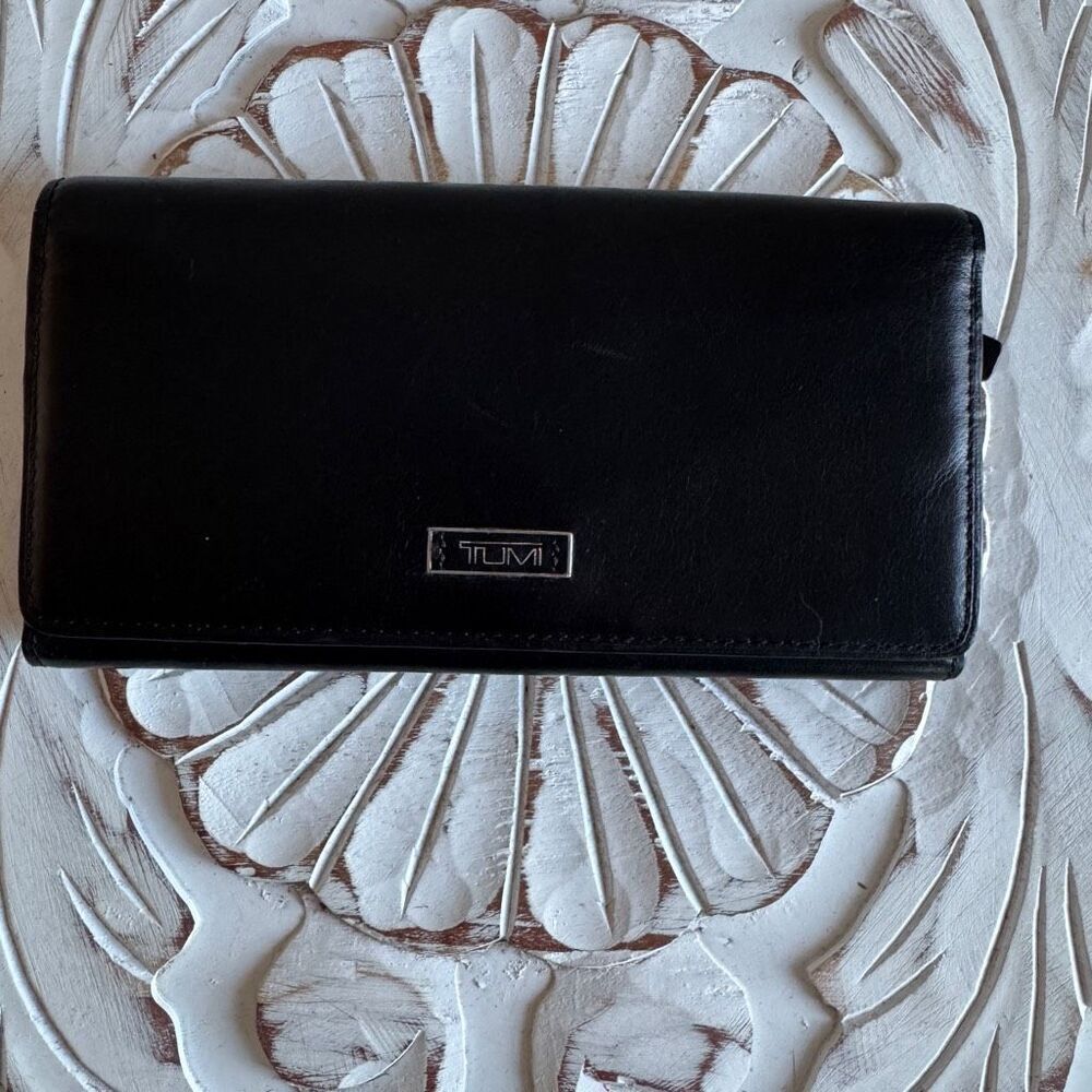 Tumi Black Leather Wallet